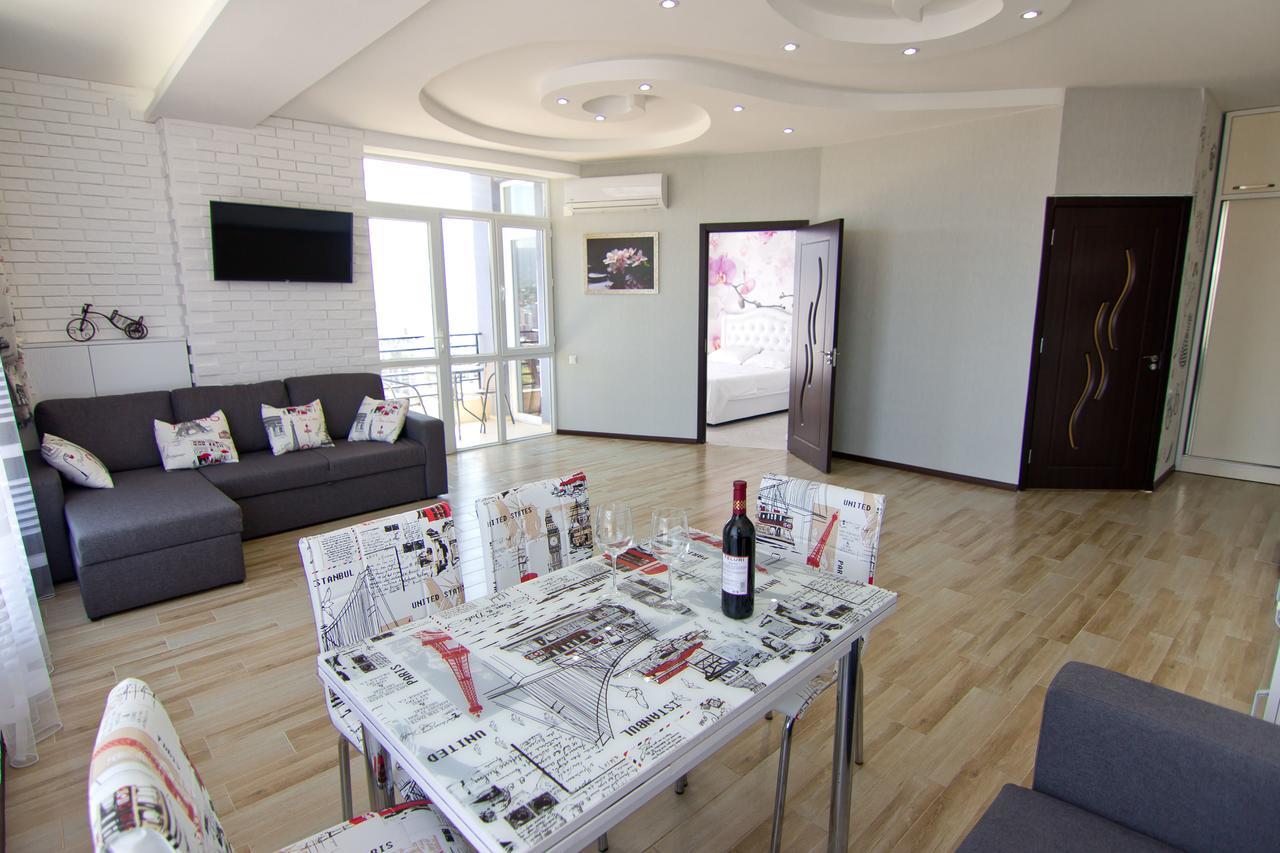 Apartamento Batumi Real Lux Exterior foto